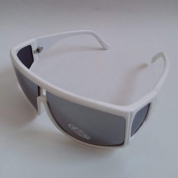 Vintage Wrap Around w/ Side windows sunglasses - Picture 3 of 5